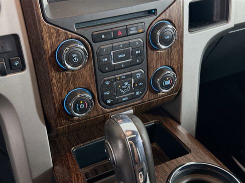 Used 2014 Ford F150 Lariat w/ Equipment Group 502A Luxury AWD/4WD image 22