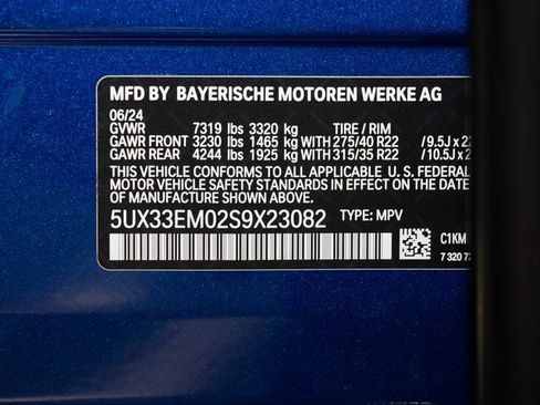 Certified 2025 BMW X7 M60i image 24