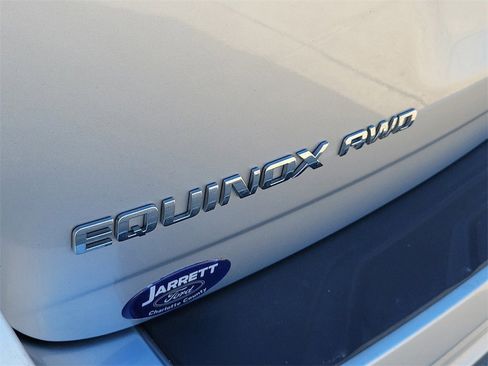 Used 2017 Chevrolet Equinox LT w/ Convenience Package image 9