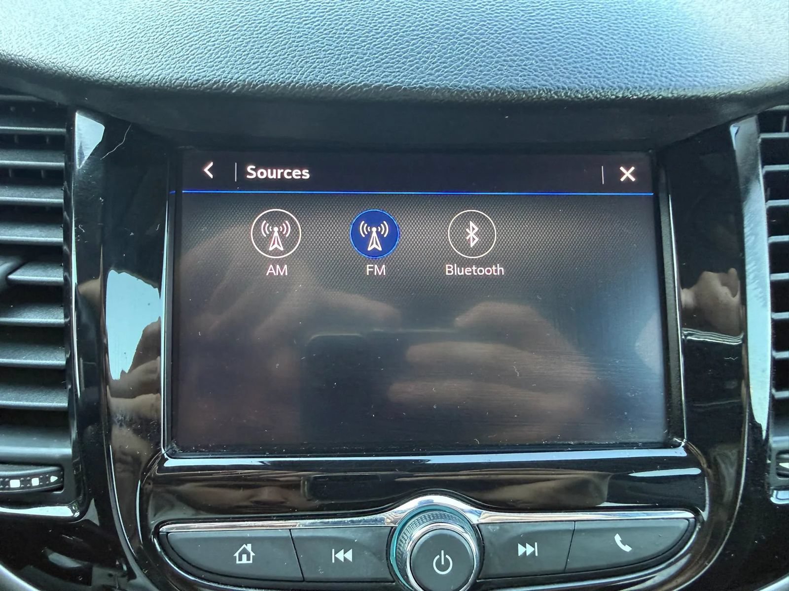 Used 2020 Chevrolet Trax LS w/ Tint and Cruise Package FWD image 34