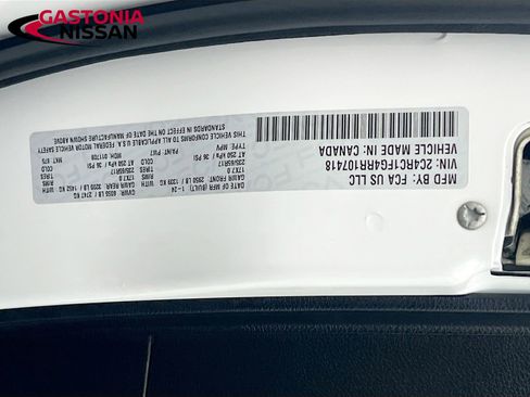 Used 2024 Chrysler Pacifica Touring image 41