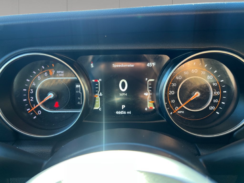 Used 2021 Jeep Gladiator Overland AWD/4WD image 15