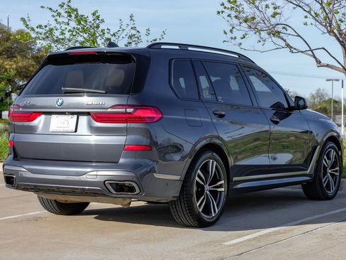 Used 2021 BMW X7 M50i w/ Executive Package image 9