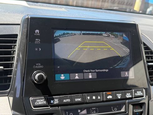 Used 2018 Honda Odyssey EX-L image 11