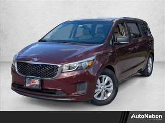 Used 2017 Kia Sedona LX w/ LX Essentials Premium Package video 1