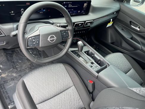 New 2026 Nissan Sentra SV w/ SV Convenience Package FWD image 19