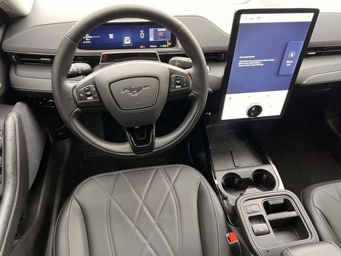 Used 2025 Ford Mustang Mach-E Select image 10