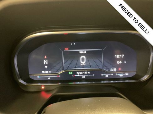 Used 2024 GMC Yukon XL SLT image 2