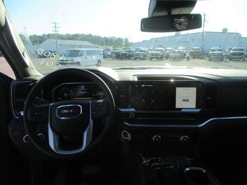 New 2026 GMC Sierra 1500 SLT w/ SLT Premium Plus Package AWD/4WD image 16