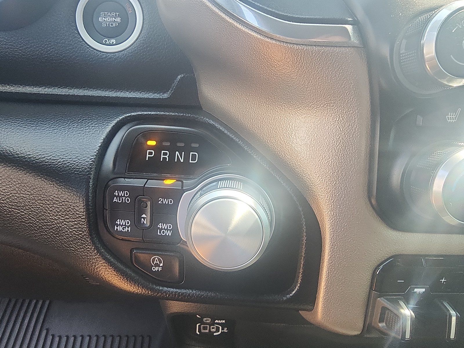 Used 2022 RAM 1500 Laramie AWD/4WD image 19