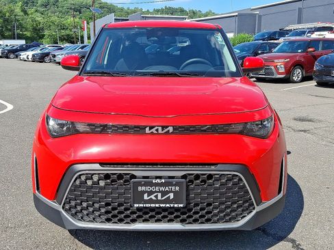 New 2025 Kia Soul S image 2