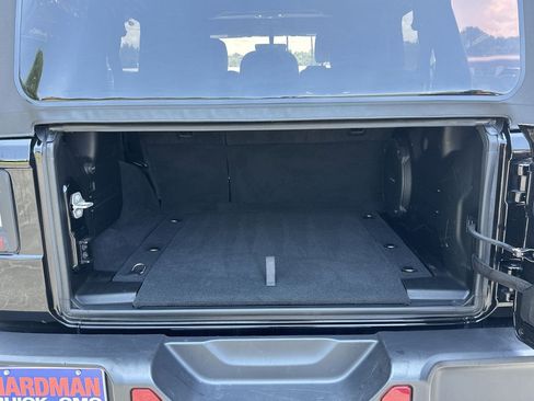 Used 2022 Jeep Wrangler Unlimited Sahara w/ Cold Weather Group image 27