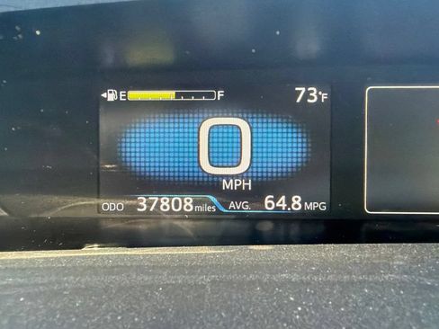 Used 2021 Toyota Prius Prime LE FWD image 18
