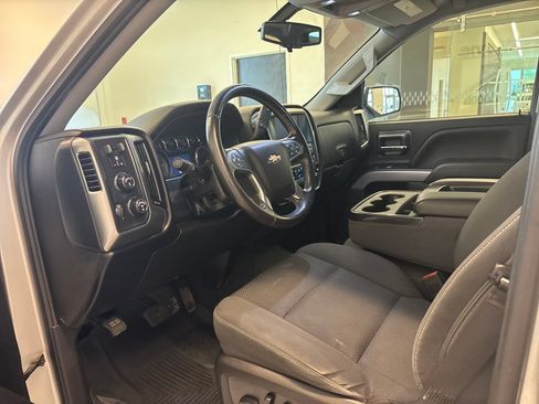 Used 2018 Chevrolet Silverado 1500 LT w/ All Star Edition AWD/4WD image 12