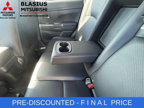 Used 2025 Mitsubishi Outlander Sport SEL AWD/4WD image 28