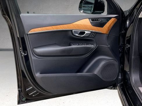 Certified 2024 Volvo XC90 B5 Plus AWD/4WD image 20