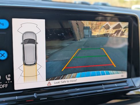 Used 2024 Volkswagen Atlas SEL image 28