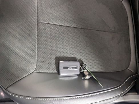 New 2025 Jeep Grand Cherokee Altitude image 31