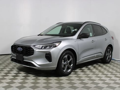 Used 2023 Ford Escape ST-Line w/ Equipment Group 301A FWD image 22