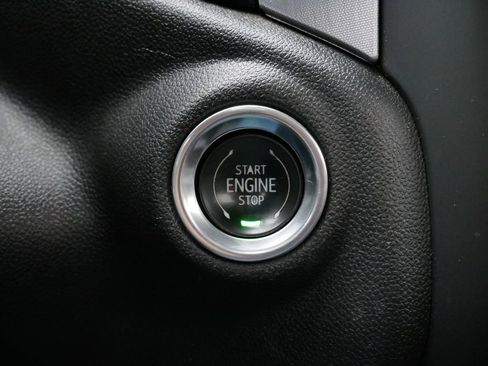 Used 2022 GMC Sierra 3500 SLE w/ SLE Convenience Package image 33