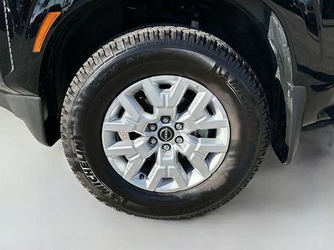 Certified 2024 Nissan Frontier SV w/ Technology Package image 34