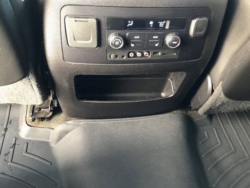 Used 2015 GMC Yukon SLT w/ Open Road Package image 39