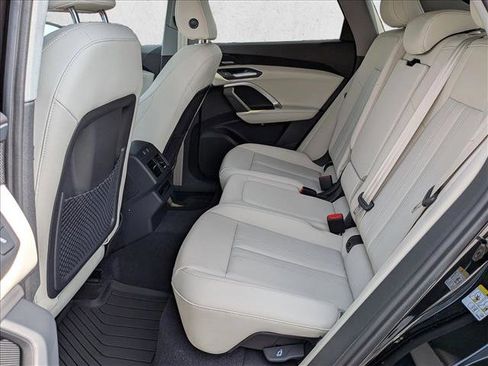 New 2026 Audi Q5 Premium Plus image 17