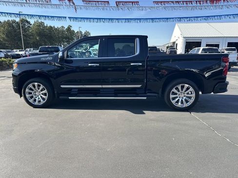 Certified 2025 Chevrolet Silverado 1500 High Country w/ Technology Package image 8