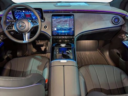 New 2026 Mercedes-Benz EQE 320 4MATIC SUV image 15