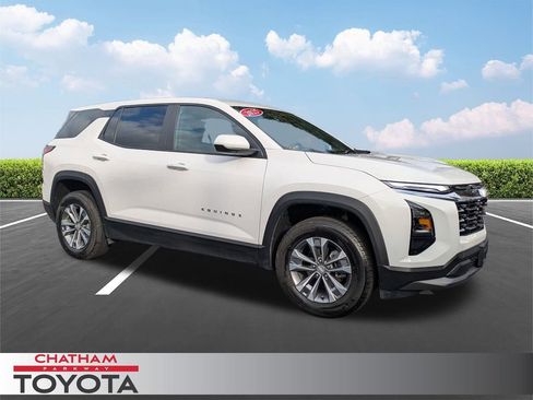 Used 2025 Chevrolet Equinox LT image 1