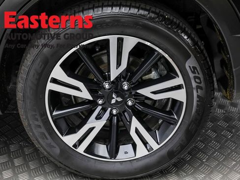 Used 2024 Mitsubishi Eclipse Cross SE image 8