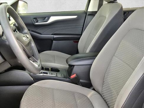 Certified 2022 Ford Escape SE w/ SE Sport Appearance Package image 19