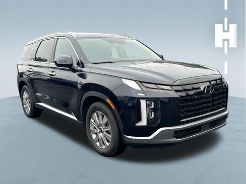 Used 2023 Hyundai Palisade SEL FWD image 1