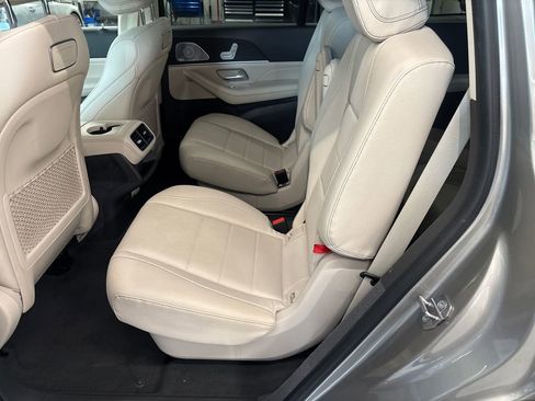 Used 2020 Mercedes-Benz GLS 450 4MATIC image 20