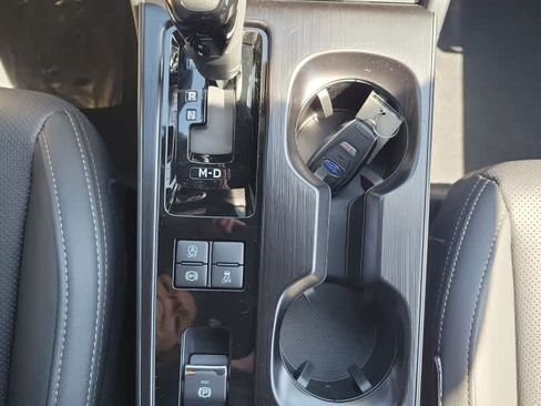 New 2026 Subaru Outback Limited AWD/4WD image 17