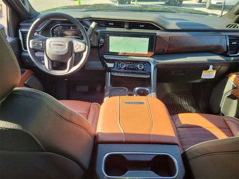 New 2025 GMC Sierra 3500 Denali Ultimate image 15