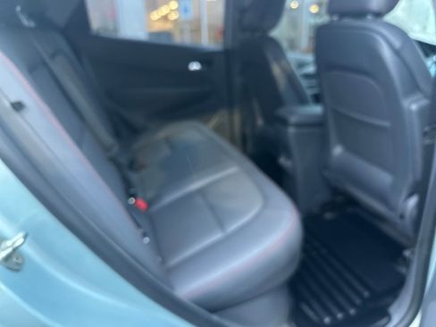 Used 2019 Chevrolet Bolt Premier w/ Infotainment Package image 15