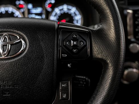 Used 2022 Toyota 4Runner TRD Off-Road Premium w/ Moonroof Package AWD/4WD image 16