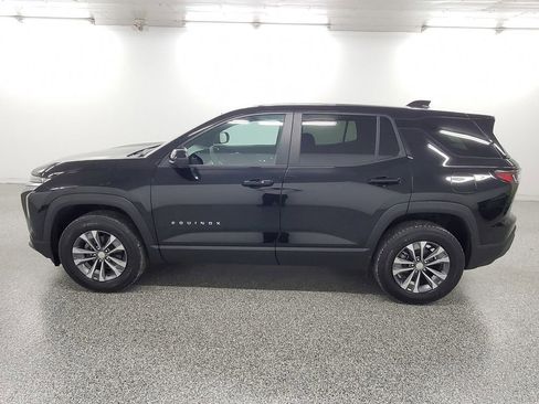 Used 2025 Chevrolet Equinox LT w/ Safety and Technology Package image 8