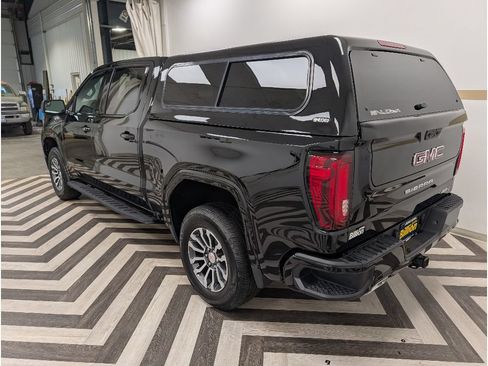 Used 2022 GMC Sierra 1500 AT4 w/ AT4 Preferred Package AWD/4WD image 23