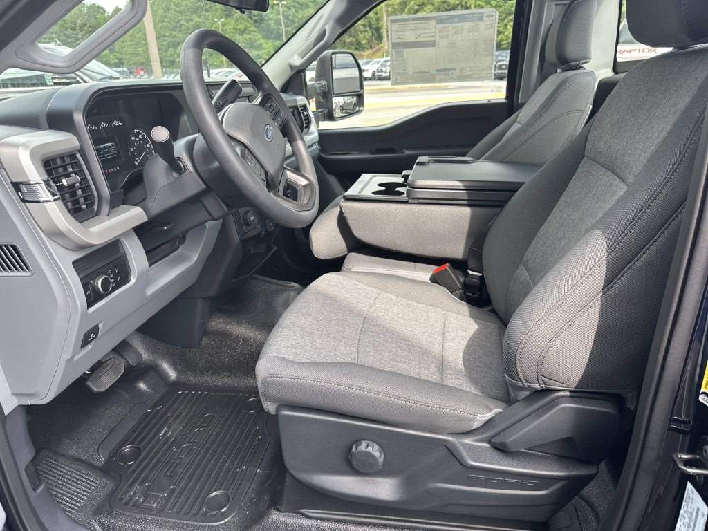 New 2025 Ford F350 XL w/ 360-Degree Camera Package RWD image 10