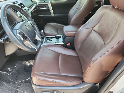 Used 2015 Toyota 4Runner Limited AWD/4WD image 29
