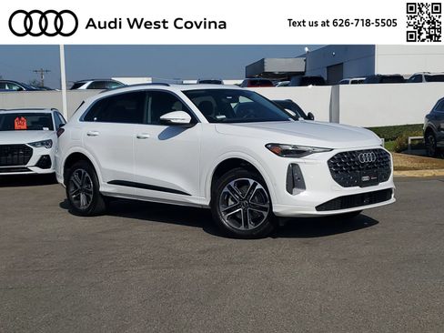 Used 2025 Audi Q5 Premium w/ Convenience Package AWD/4WD image 1
