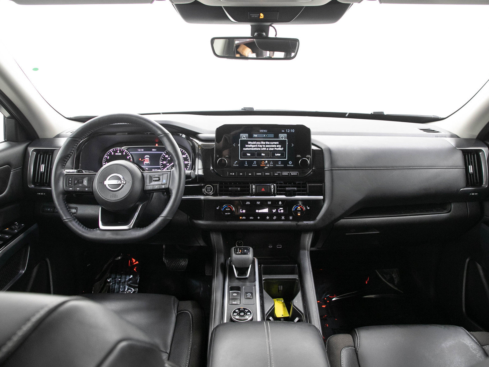 Used 2024 Nissan Pathfinder SL AWD/4WD image 17
