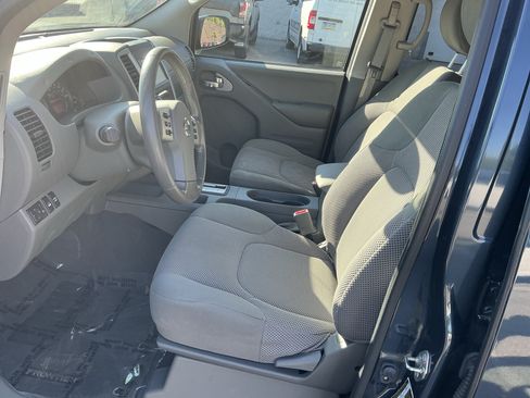 Used 2019 Nissan Frontier SV w/ Value Truck Package AWD/4WD image 10