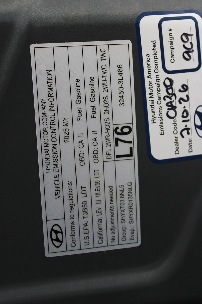 Used 2025 Hyundai Palisade SEL FWD image 32