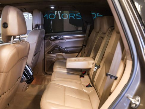 Used 2011 Porsche Cayenne Turbo w/ Premium Pkg Plus image 13