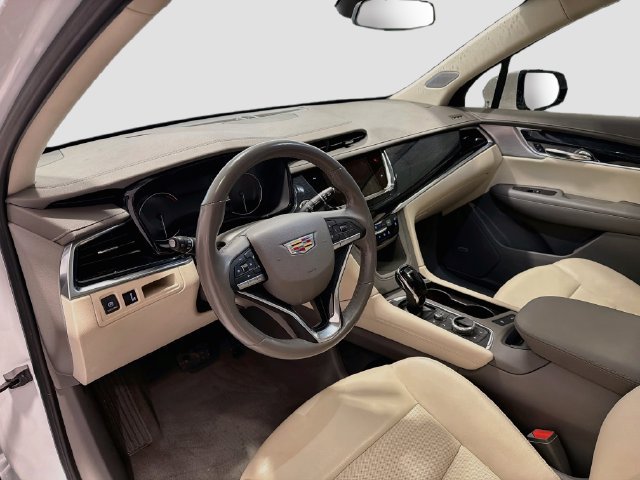 Used 2024 Cadillac XT6 Premium Luxury AWD/4WD image 8