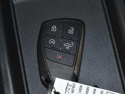 Used 2025 Chevrolet Silverado 1500 LT image 22