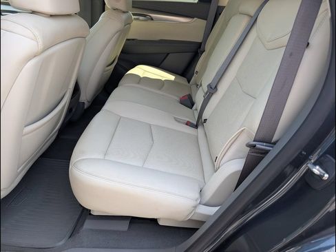 Used 2019 Cadillac XT5 Luxury w/ Advanced Security Package FWD image 8